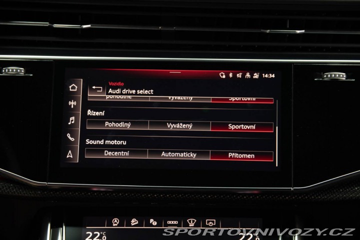 Audi SQ8  2021