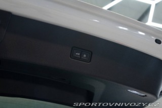 Audi SQ8  2021