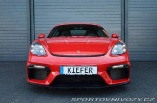 Porsche 718 Cayman GT4 2021