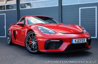 Porsche 718 Cayman GT4 2021