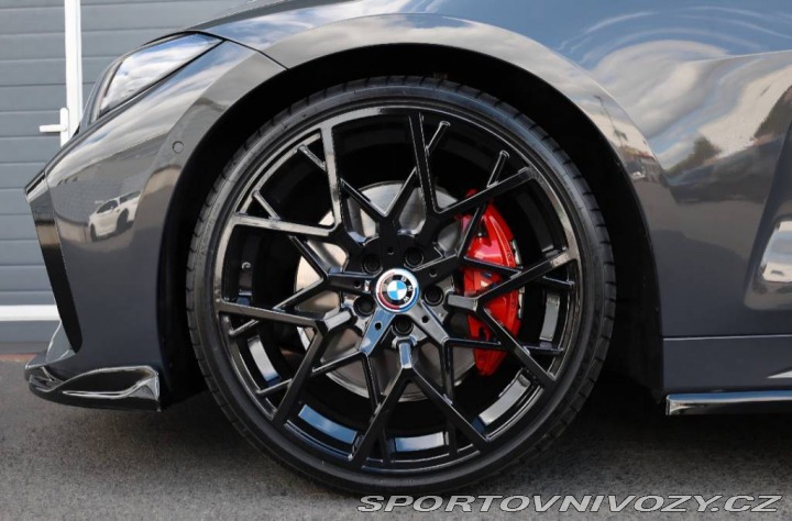 BMW M4  2022