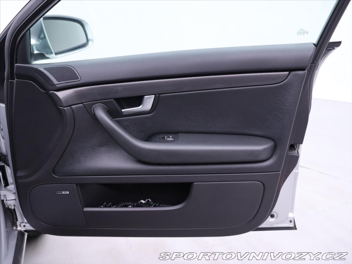 Audi S4 4,2 V8 253kW quattro Klim 2003