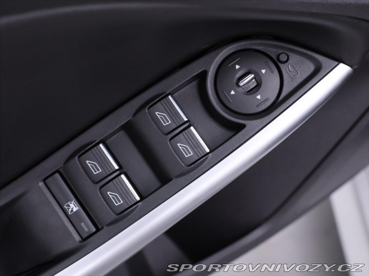 Ford Focus ST 2,0 EcoBoost 184kW Ser.kn 2012