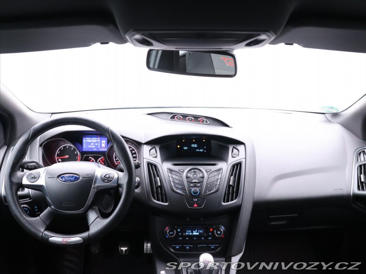 Ford Focus ST 2,0 EcoBoost 184kW Ser.kn 2012