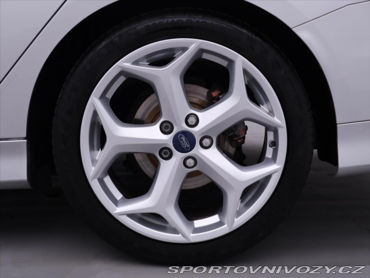 Ford Focus ST 2,0 EcoBoost 184kW Ser.kn 2012