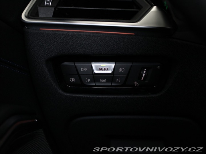 BMW 3 3,0 M340d H/K DCC Paměť L 2021