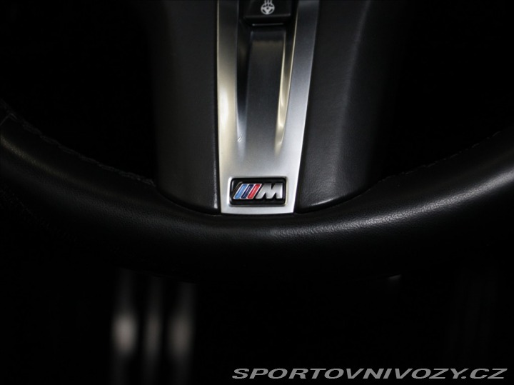 BMW 3 3,0 M340d H/K DCC Paměť L 2021