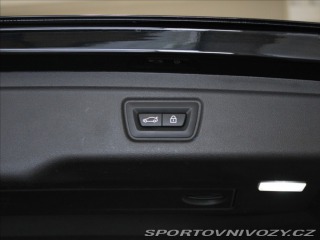 BMW 3 3,0 M340d H/K DCC Paměť L 2021