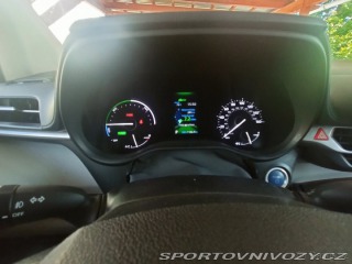 Toyota Ostatní modely Sienna 2,5 hybrid AWD 2021 nov 2021