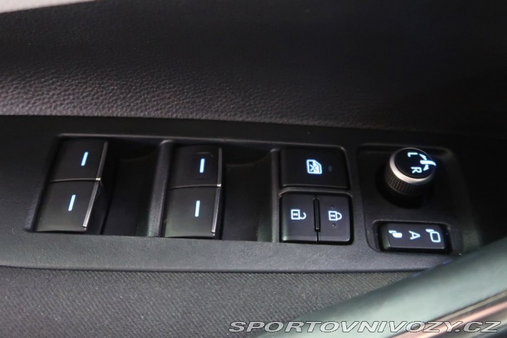 Toyota Corolla 2.0Hybrid,CZ,1Maj,Comfort 2022