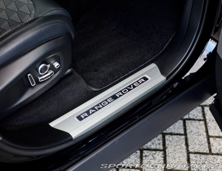 Ostatní značky Ostatní modely Land Rover Range Rover Sport  5.0 V8 P575 SVR Carbon E 2020