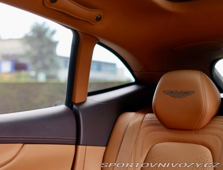 Aston Martin DBX 4.0 V8 4x4 551PS | Panor 2020