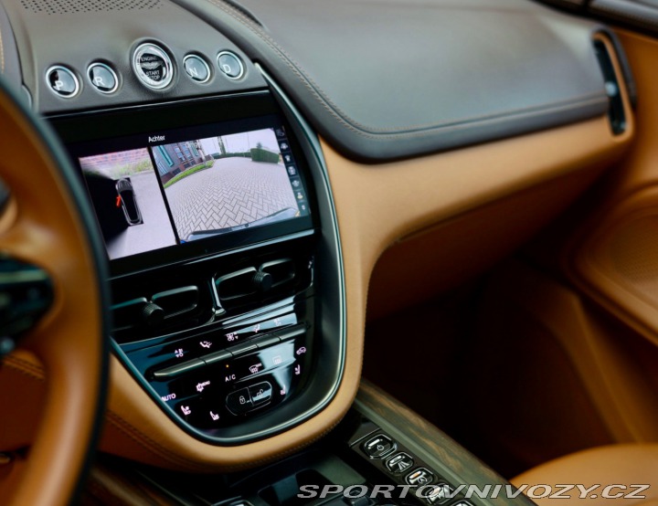 Aston Martin DBX 4.0 V8 4x4 551PS | Panor 2020