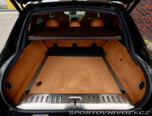 Aston Martin DBX 4.0 V8 4x4 551PS | Panor 2020