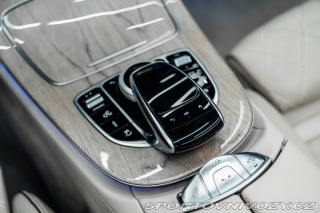 Mercedes-Benz E 4Matic, Kabriolet, Masáže 2021