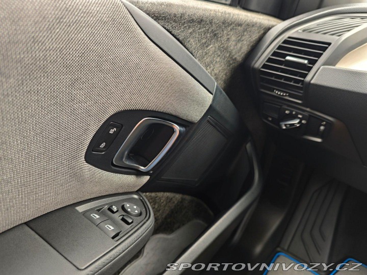 BMW i3 i3S 120Ah 135kW TČ NAVI K 2021