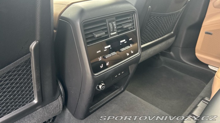 Porsche Cayenne E-Hybrid 2024