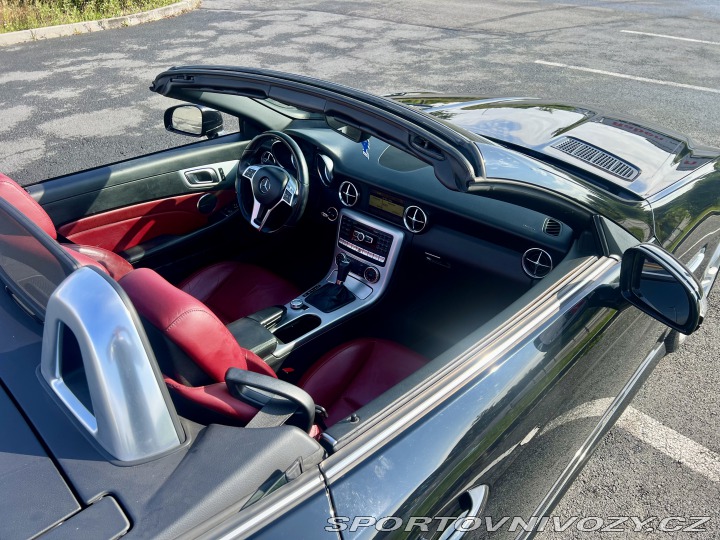Mercedes-Benz SLK 200 AMG 2011