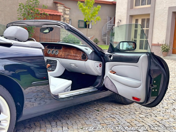 Jaguar XK8 | 65 971 mil 2003