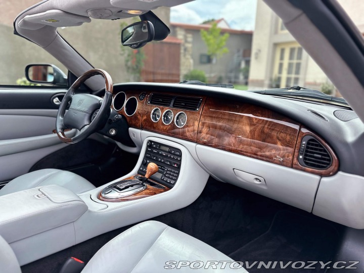Jaguar XK8 | 65 971 mil 2003