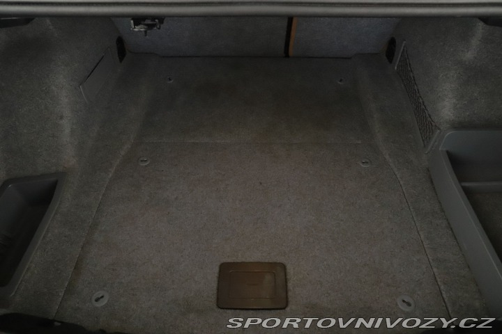 BMW 3 320 i 2009