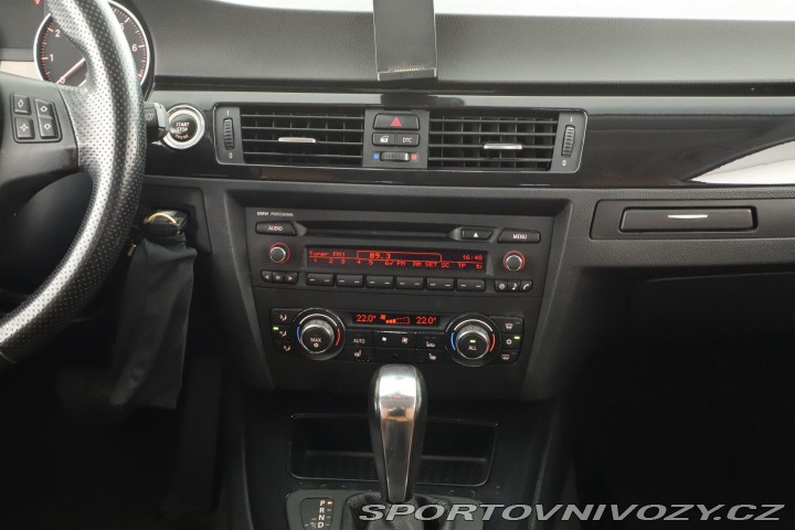 BMW 3 320 i 2009