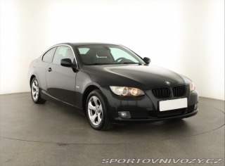 BMW 3 320 i 2009