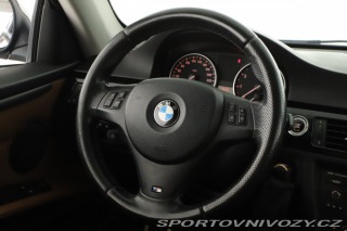 BMW 3 320 i 2009