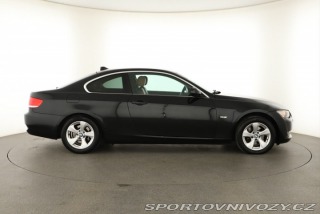 BMW 3 320 i 2009