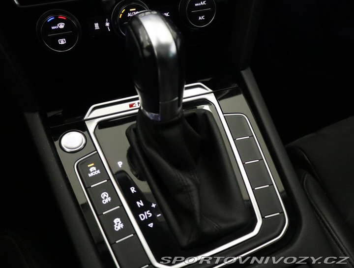 Volkswagen Ostatní modely Passat Highline 2.0 BiTDI 2015