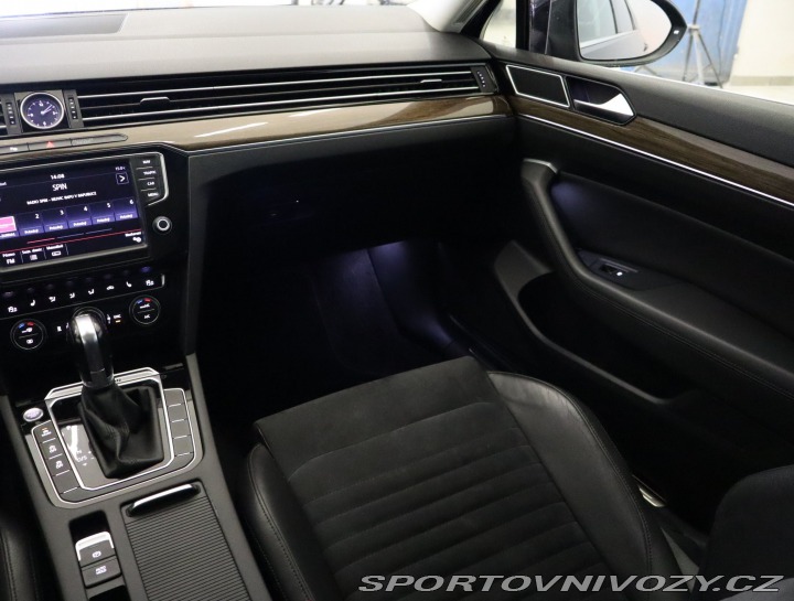 Volkswagen Ostatní modely Passat Highline 2.0 BiTDI 2015