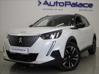 Peugeot  2008 0,1 50kWh GT-line Pano.Zá
