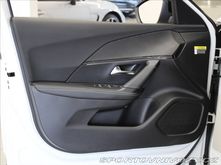 Peugeot Ostatní modely 2008 0,1 50kWh GT-line Pano.Zá 2023