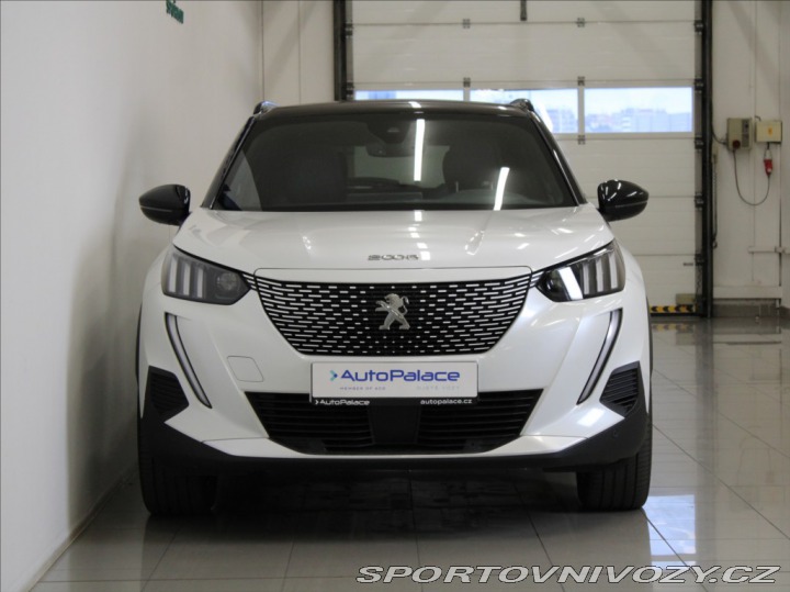 Peugeot Ostatní modely 2008 0,1 50kWh GT-line Pano.Zá 2023