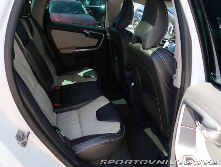 Volvo Ostatní modely XC60 3,0 T6 AWD AUT 224KW SUMM 2013