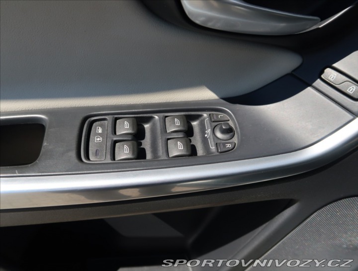 Volvo Ostatní modely XC60 3,0 T6 AWD AUT 224KW SUMM 2013