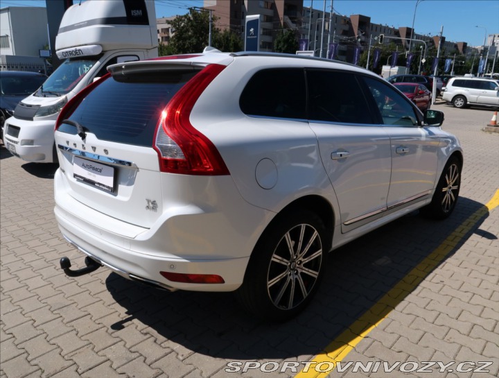 Volvo Ostatní modely XC60 3,0 T6 AWD AUT 224KW SUMM 2013