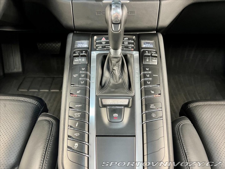 Porsche Macan TURBO CHRONO, BOSE, PANOR 2014