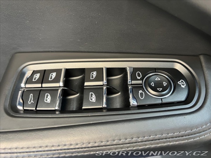 Porsche Macan TURBO CHRONO, BOSE, PANOR 2014
