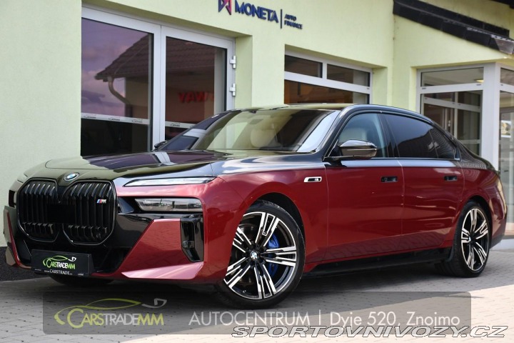 BMW i7 M70 XD B&W HUD THEATR 2023