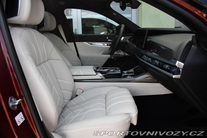 BMW i7 M70 REZERVACE 2023