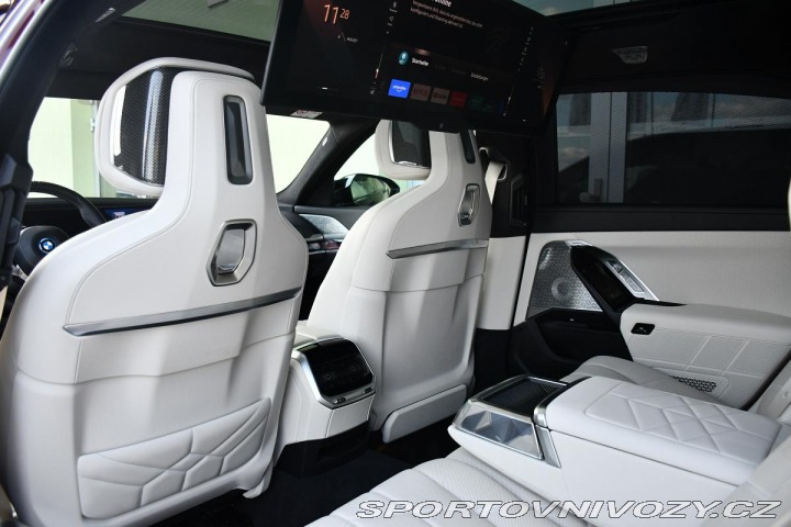 BMW i7 M70 REZERVACE 2023