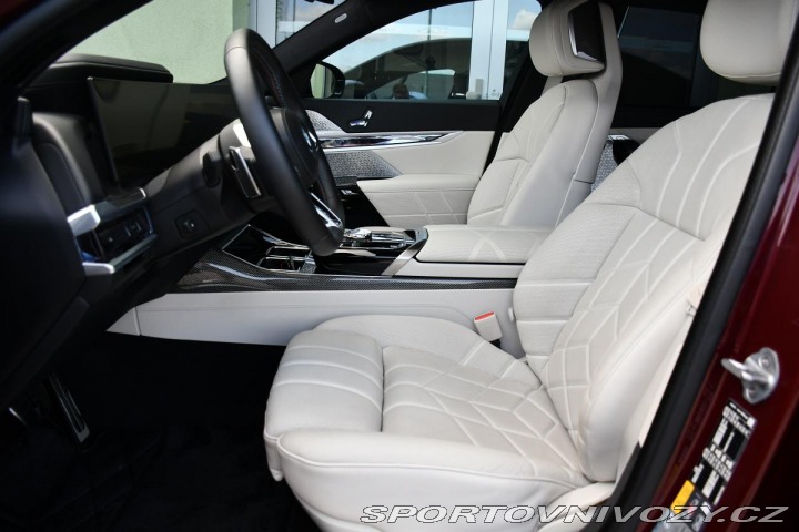 BMW i7 M70 REZERVACE 2023