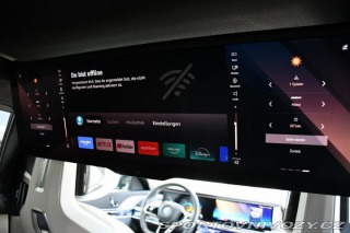 BMW i7 M70 XD B&W HUD THEATR 2023