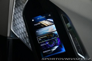 BMW i7 M70 XD B&W HUD THEATR 2023