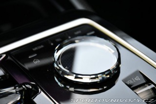 BMW i7 M70 XD B&W HUD THEATR 2023