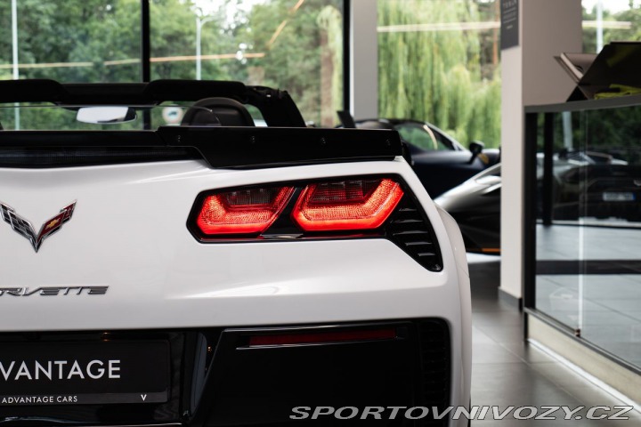 Chevrolet Corvette C7 Grand Sport LT1 1800