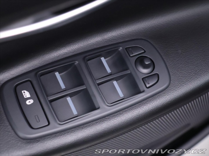 Jaguar XE 2,0 D 120kW Automat Navi. 2015