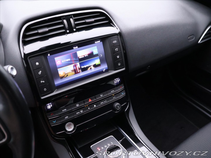 Jaguar XE 2,0 D 120kW Automat Navi. 2015