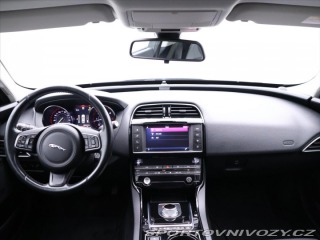 Jaguar XE 2,0 D 120kW Automat Navi. 2015